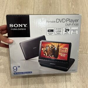 Sony DVP-FX96  9- inch Portable DVD Player